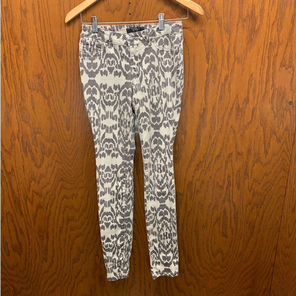 Jessica Simpson Jegging